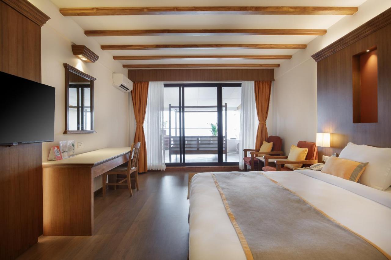 คลับ ฮิมาลายา บาย เอซ โอเต็ล Hotel นาการ์ก็อต ภายนอก รูปภาพ